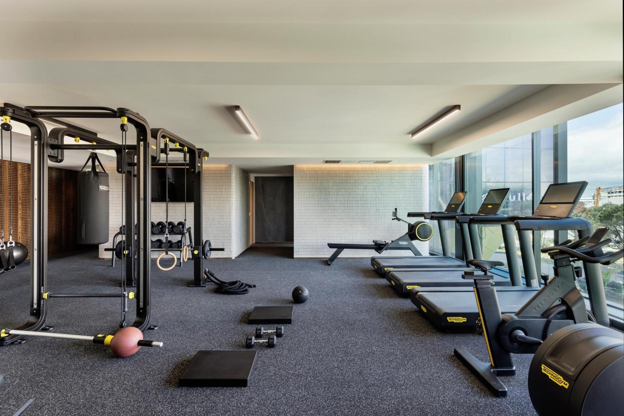 Pullman Auckland Airport 호텔 외부 사진 The gym at the hotel